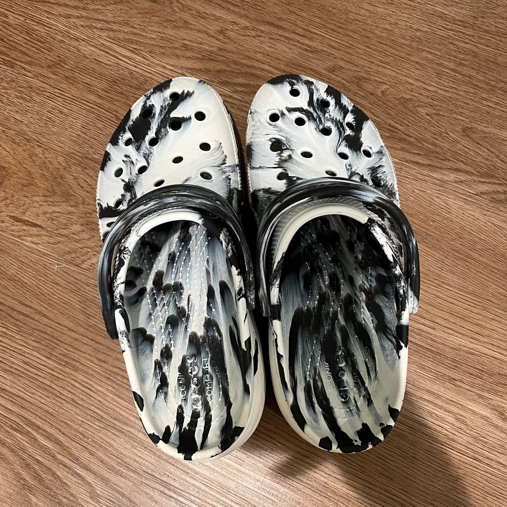 platform crocs W7/M5